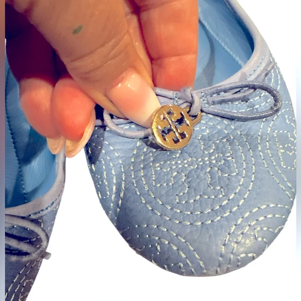 TORY BURCH CHELSEA LIGHT OCEAN BLUE BALLET TOE BOW CHARM ROUND TOE FLATS 7